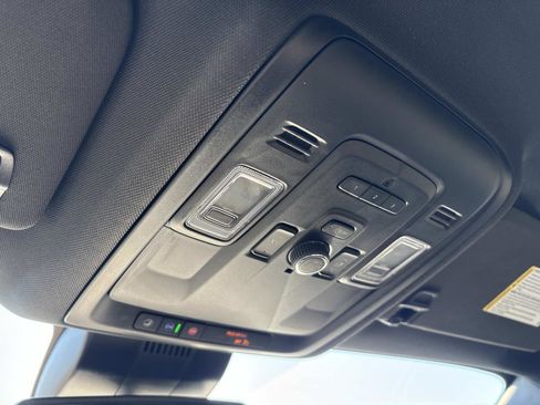 Certified 2024 GMC Yukon XL SLT w/ SLT Luxury Package image 24