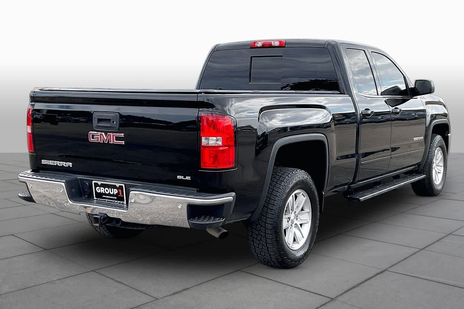 Used 2018 GMC Sierra 1500 SLE w/ SLE Value Package AWD/4WD image 13