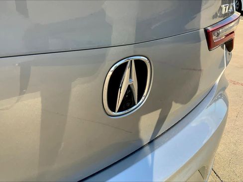Certified 2025 Acura TLX w/ Technology Package image 30