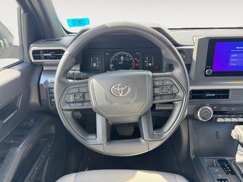 Certified 2025 Toyota Tacoma SR5 AWD/4WD image 16