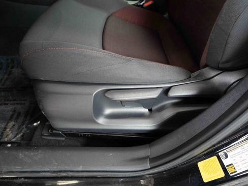 Used 2024 Toyota Corolla SE image 12