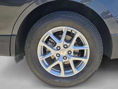 Used 2023 Chevrolet Equinox LT image 24