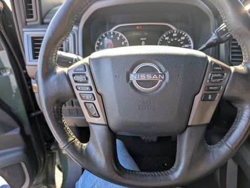 Used 2024 Nissan Titan SV w/ SV Bronze Edition Package image 11