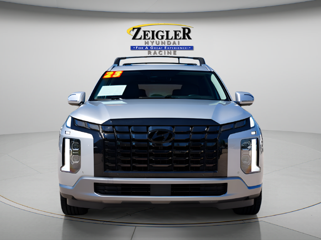 Certified 2023 Hyundai Palisade Limited AWD/4WD image 2