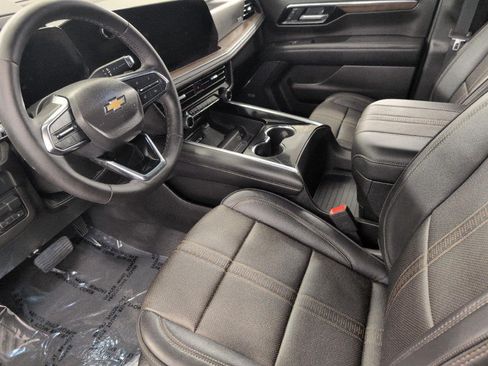Certified 2025 Chevrolet Tahoe High Country AWD/4WD image 9