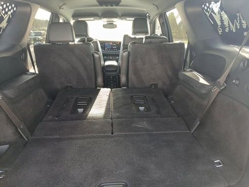 Used 2021 Dodge Durango R/T w/ Blacktop Package image 8