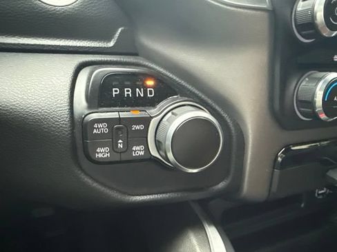 Used 2020 RAM 1500 Big Horn AWD/4WD image 14