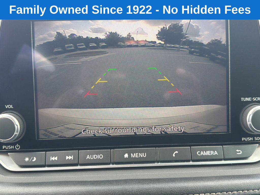 Used 2024 Nissan Rogue S AWD/4WD image 29