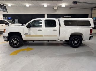 Used 2008 GMC Sierra 2500 SLT w/ Z71 Off-Road Package AWD/4WD video 3
