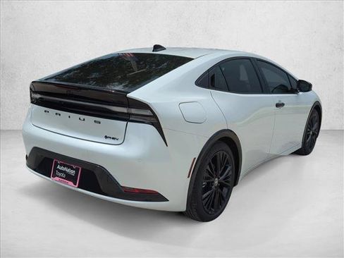 New 2026 Toyota Prius Plug-In Hybrid FWD image 5