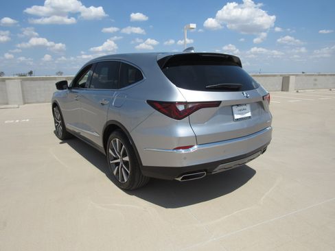 Certified 2025 Acura MDX SH-AWD w/ Technology Package image 6