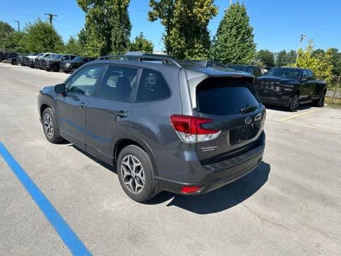 Used 2023 Subaru Forester Premium AWD/4WD image 20