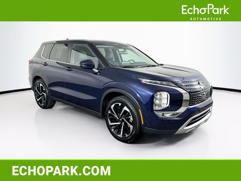 Used 2024 Mitsubishi Outlander SE FWD image 1