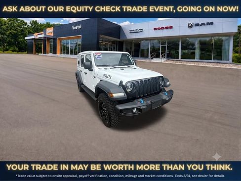 Used 2023 Jeep Wrangler Unlimited w/ Sun & Screen Package AWD/4WD image 2