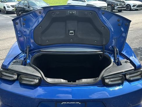 Used 2022 Chevrolet Camaro LT w/ Technology Package RWD image 11