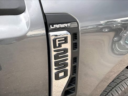 Used 2026 Ford F250 Lariat AWD/4WD image 10