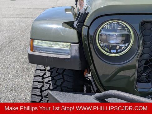 Used 2021 Jeep Gladiator Mojave AWD/4WD image 9