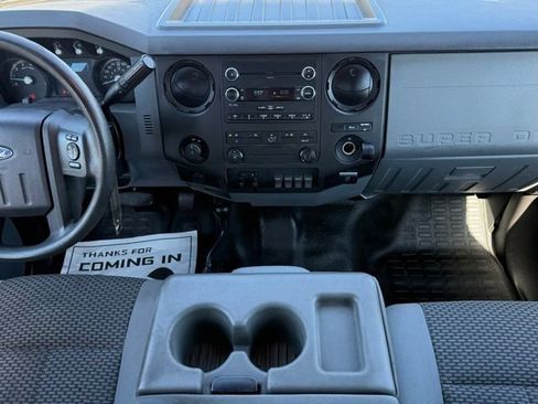 Used 2016 Ford F250 XL w/ Power Equipment Group AWD/4WD image 24