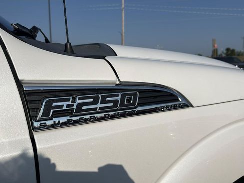 Used 2011 Ford F250 Lariat w/ Lariat Interior Pkg AWD/4WD image 42