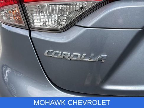 Used 2020 Toyota Corolla LE FWD image 30