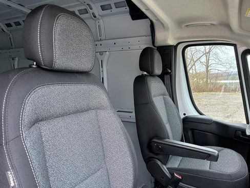 New 2024 RAM ProMaster 2500 w/ Convenience Group image 23