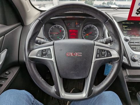 Used 2017 GMC Terrain SLE w/ Convenience Package image 9