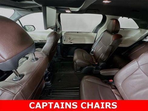 Certified 2024 Toyota Sienna Platinum image 8