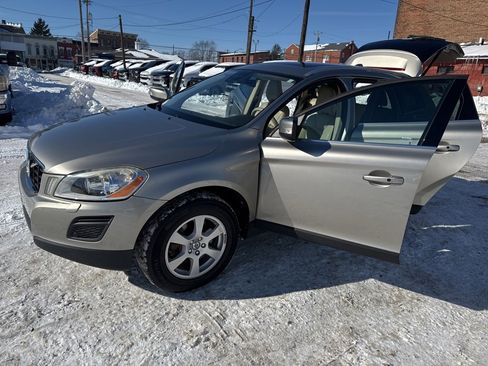 Used 2012 Volvo XC60 3.2 Premier image 25