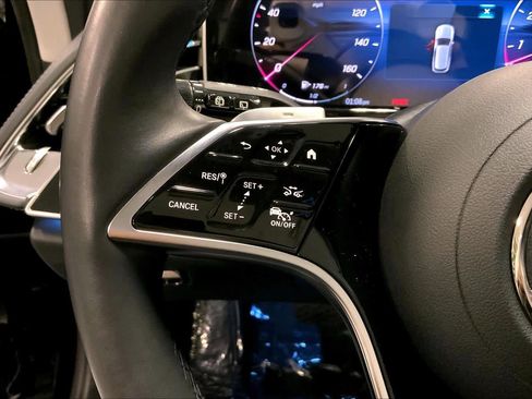 Used 2025 Mercedes-Benz E 450 4MATIC All-Terrain Wagon image 23