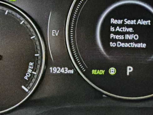 Used 2025 MAZDA CX-50 AWD 2.5 Hybrid w/ Premium Pkg image 18