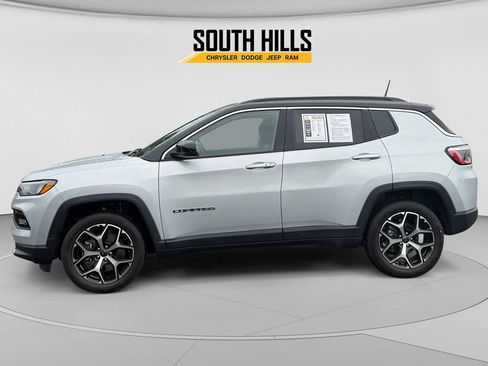 Certified 2025 Jeep Compass Limited AWD/4WD image 2