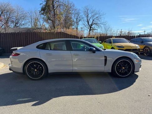 Used 2018 Porsche Panamera 4S image 7