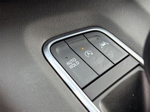 Certified 2023 Cadillac Escalade ESV Sport w/ LPO, ONYX Package image 19