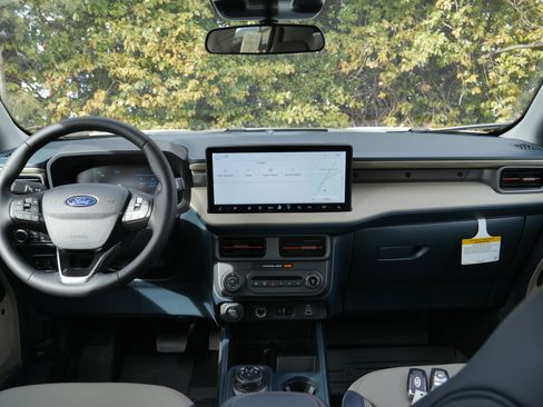 New 2026 Ford Maverick Lariat w/ 4K Tow Package image 8