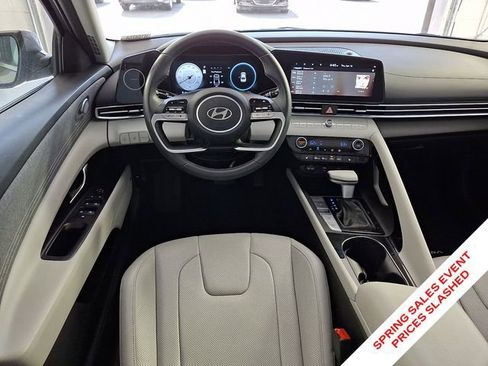 Certified 2024 Hyundai Elantra Limited FWD image 13