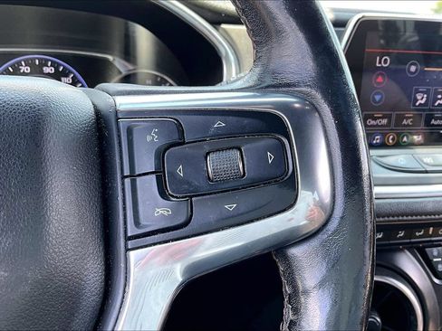 Used 2019 Chevrolet Blazer Premier w/ Sun and Wheels Package FWD image 24