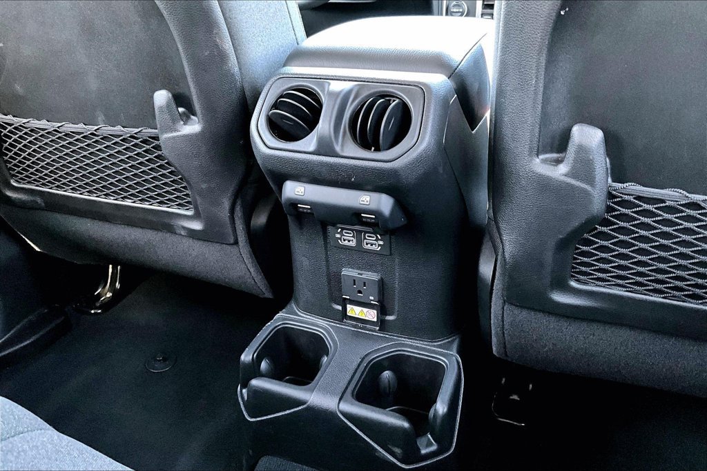 Certified 2025 Jeep Wrangler Unlimited Rubicon w/ Convenience Group AWD/4WD image 20