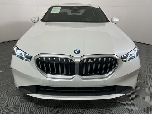 Certified 2025 BMW 530i w/ Premium Package RWD image 3