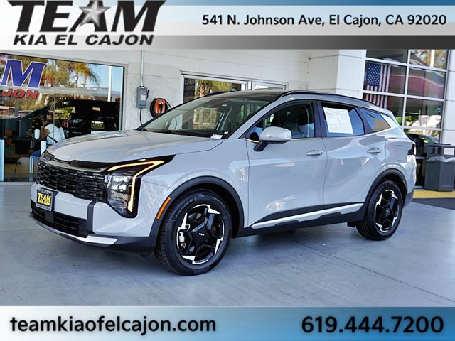 Certified 2026 Kia Sportage EX w/ EX Panorama Roof Package FWD image 5