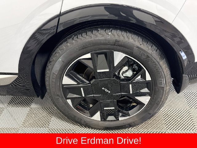 Used 2026 Kia Sportage SX FWD image 4
