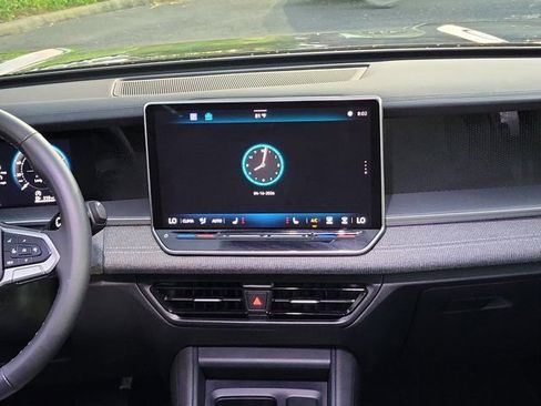 Certified 2025 Volkswagen Tiguan S image 5