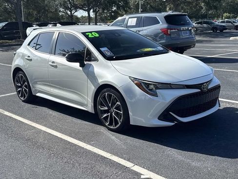 Used 2020 Toyota Corolla SE FWD image 2
