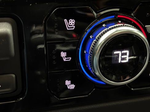 New 2025 GMC Sierra 1500 SLT w/ SLT Premium Plus Package image 5