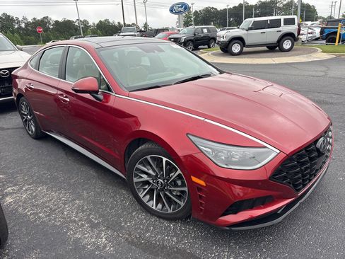 Used 2023 Hyundai Sonata Limited FWD image 2