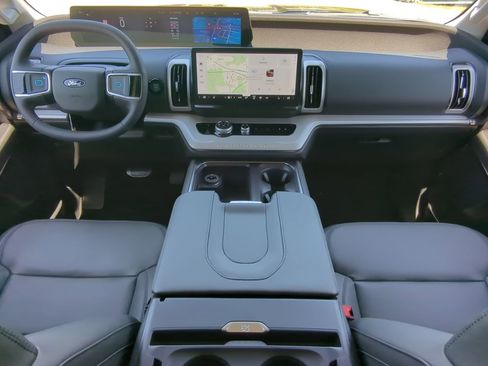 New 2026 Ford Expedition Active RWD image 13