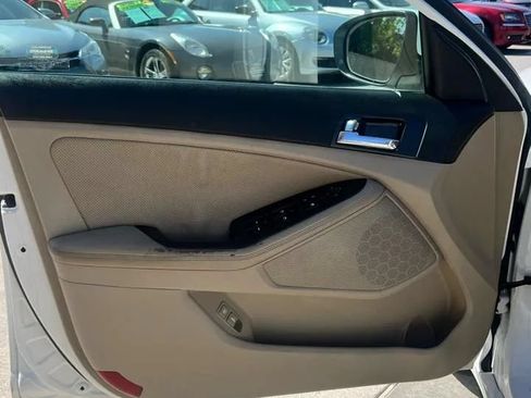 Used 2012 Kia Optima EX FWD image 25