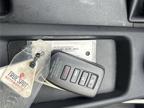 Used 2020 Lexus IS 300 AWD w/ Premium Package image 30