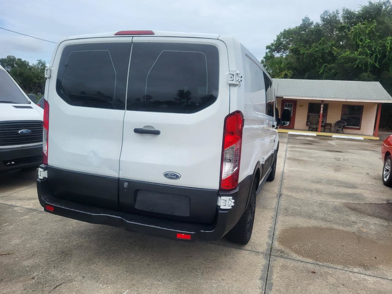 Used 2016 Ford Transit 250 130 Low Roof w/ Exterior Upgrade Package RWD image 27