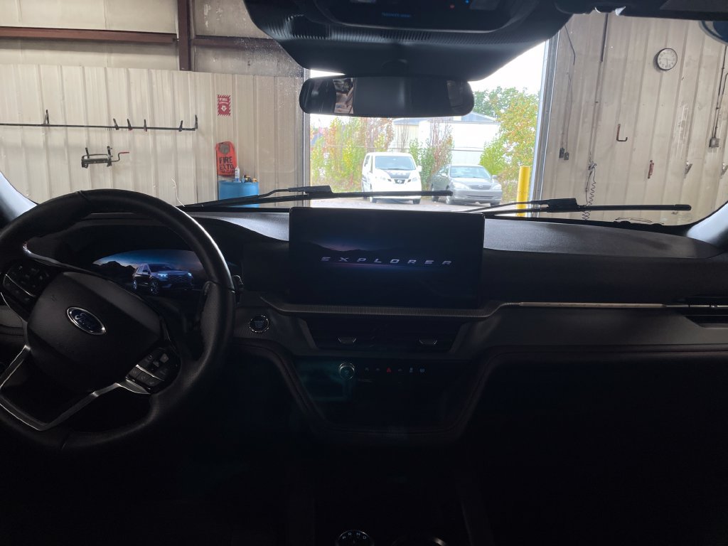 Used 2026 Ford Explorer ST-Line AWD/4WD image 18