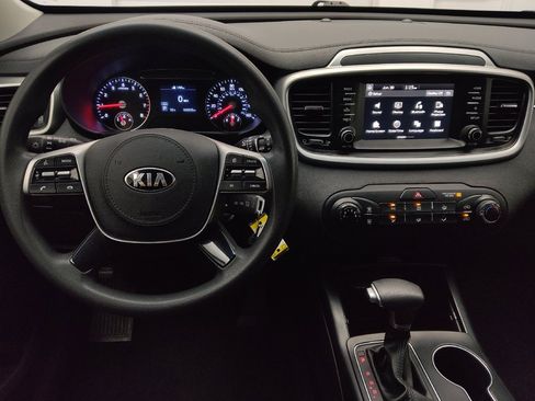 Used 2020 Kia Sorento FWD V6 image 22